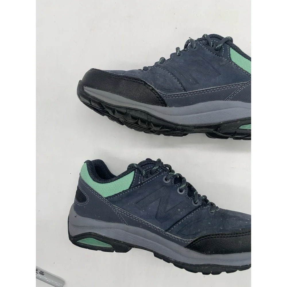 New Balance Trail Walking Shoes Womens 6 B US Lace Up Waterproof WW1300 v1